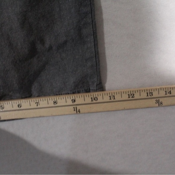 Old Navy Gray Men Shorts Ultimate Slim Built In Flex Size 32 - Picture 5 of 9